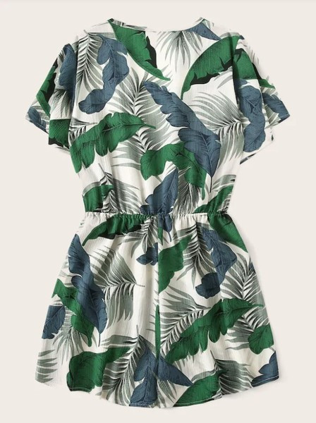 Salopeta de dama moderna cu decolteu in V si dreapta