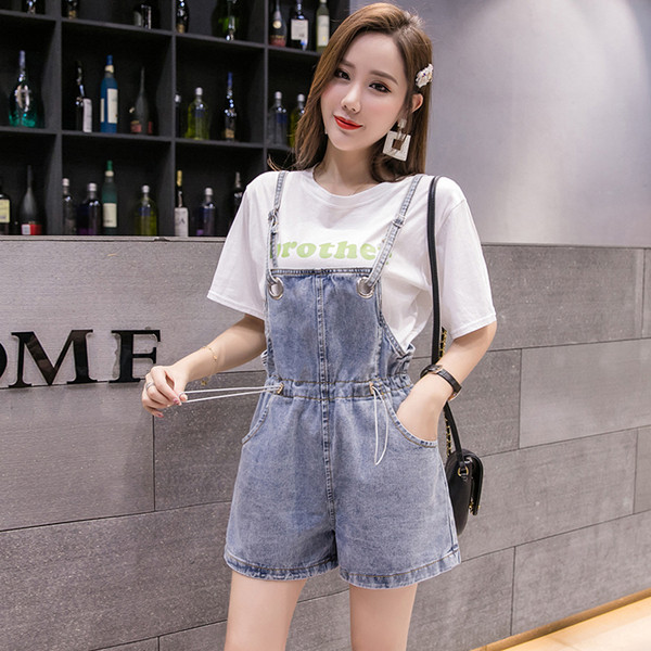 Salopetă scurtă casual de damă, de culoare deschisă