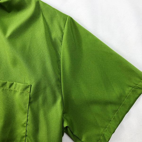 Cămașă scurtă de damă cu decor 3D și buzunar în verde și alb