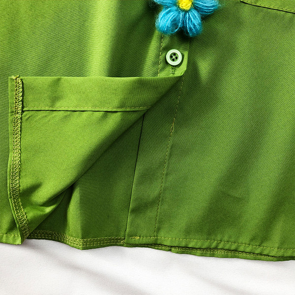 Cămașă scurtă de damă cu decor 3D și buzunar în verde și alb