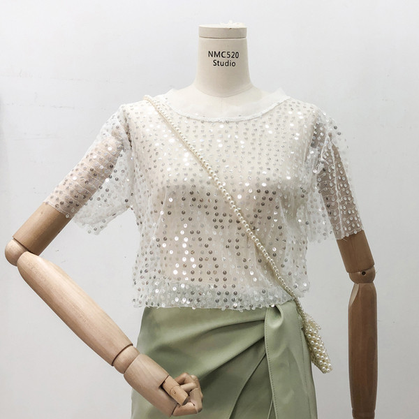 Tricou de dama transparent cu paiete in negru, alb si albastru