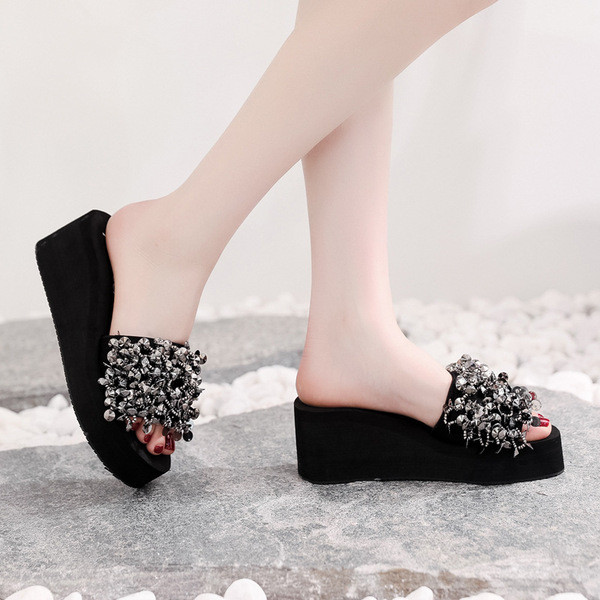 Papuci de dama moderni cu platforma cu paiete