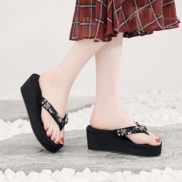 Papuci de damă peste degete cu pietre colorate