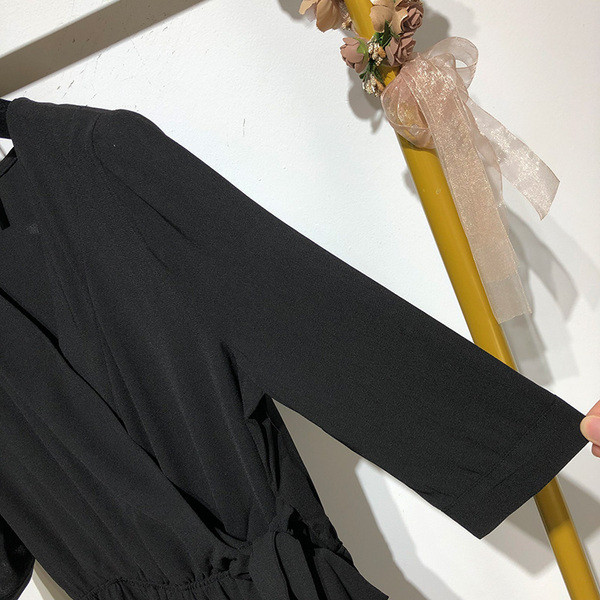 Salopeta de dama neagra cu elastic si legaturi in talie