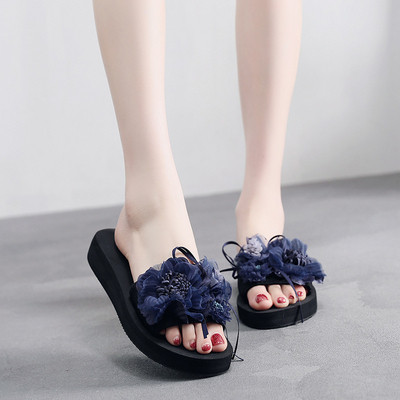 Papuci de dama decorati cu flori in mai multe culori