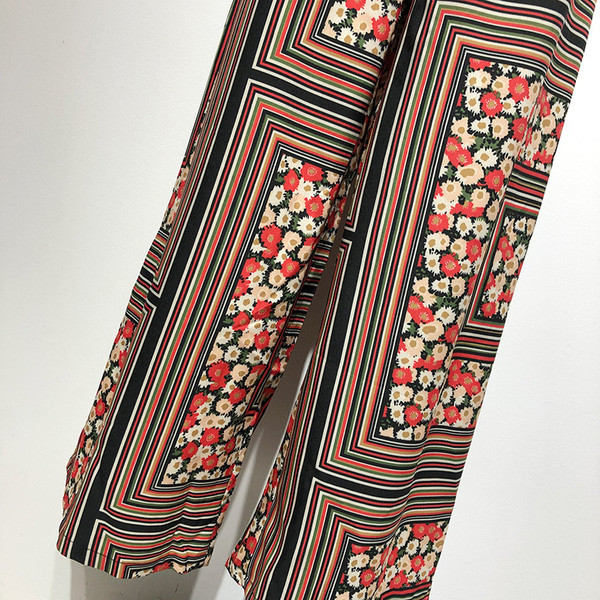 Salopeta de dama cu decolteu patrat si bretele subtiri