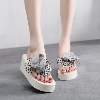 Papuci cu platforma cu flori in diferite culori