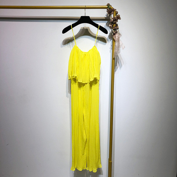 Salopeta de dama plisata de culoare galbena