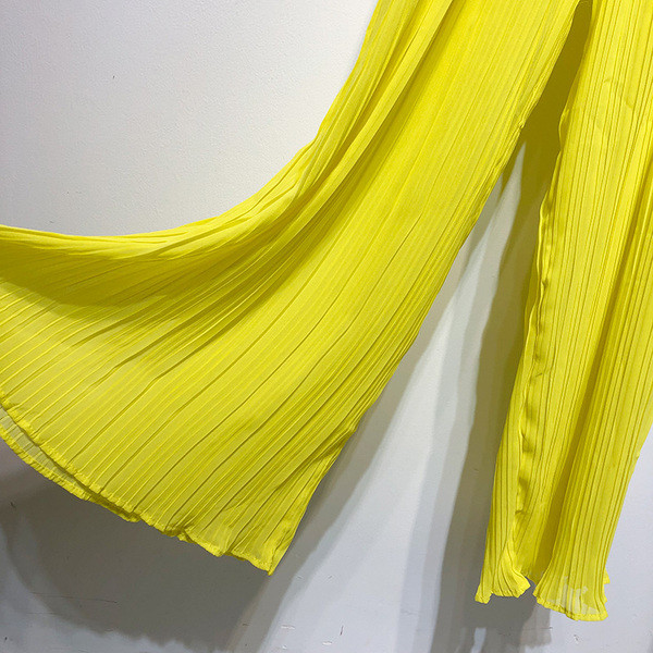 Salopeta de dama plisata de culoare galbena