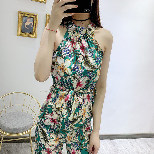 Salopetă lungă de damă, fără mâneci, cu model floral și cravată în talie