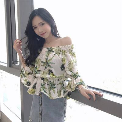 Bluza de dama de actualitate in doua culori cu motive florale