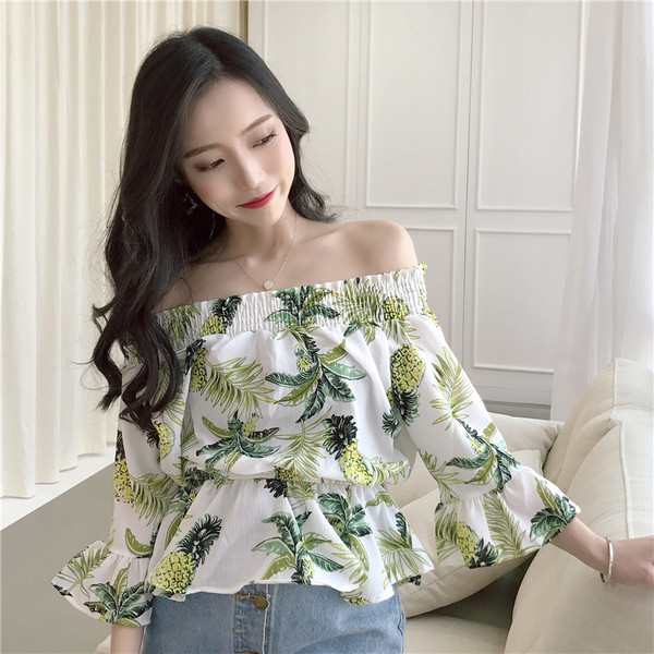 Bluza de dama de actualitate in doua culori cu motive florale