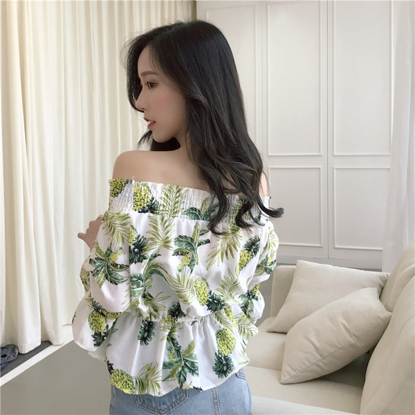 Bluza de dama de actualitate in doua culori cu motive florale