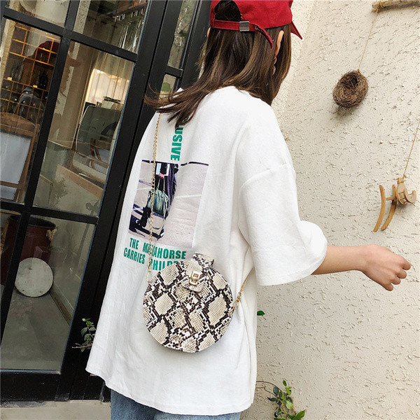 Geantă rotundă de damă modernă cu model animal în trei culori