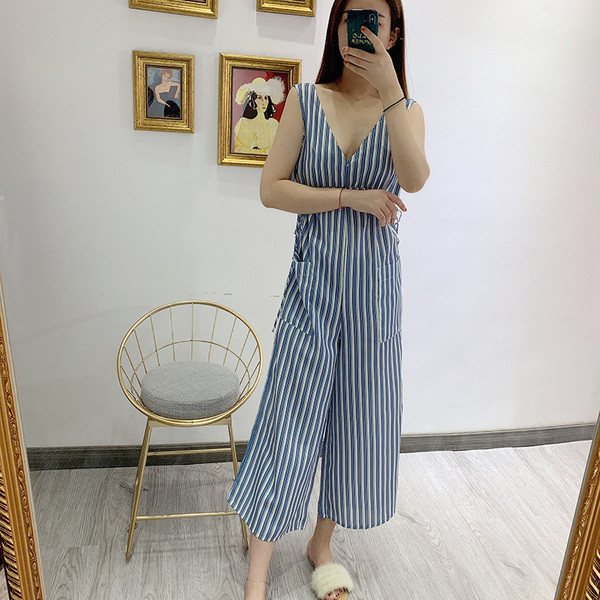 Γυναικεία ολόσωμη φόρμα ριγέ  με τσέπες