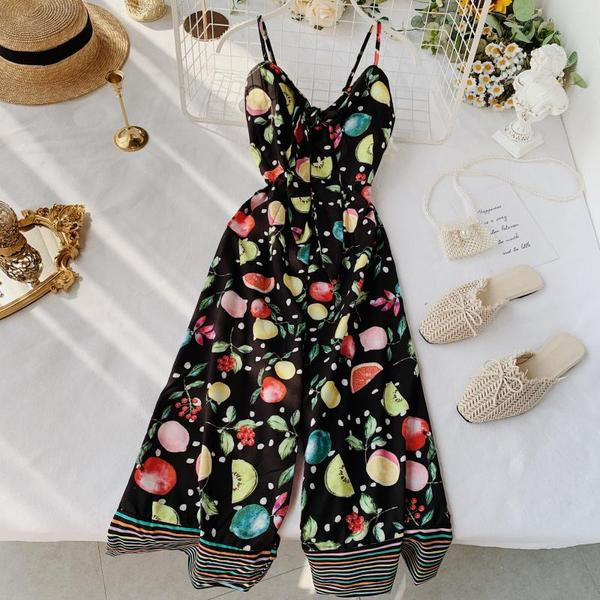 Salopeta de dama colorata cu bretele