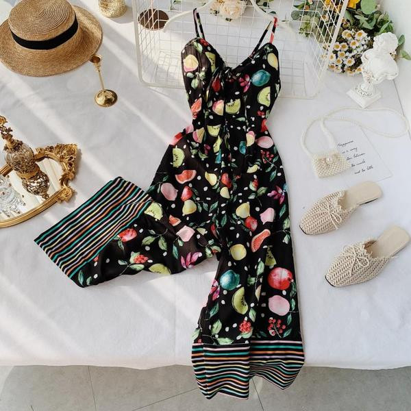 Salopeta de dama colorata cu bretele