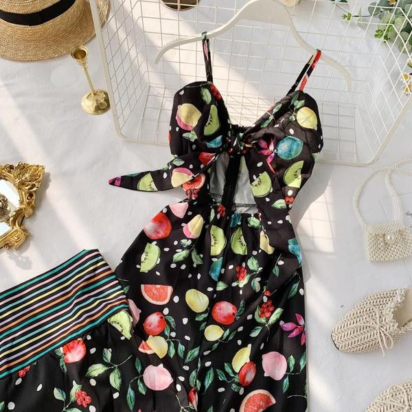 Salopeta de dama colorata cu bretele