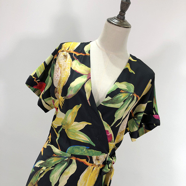 Salopetă casual cu mâneci scurte și legături în talie