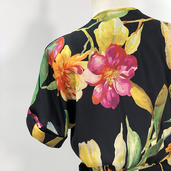 Salopetă casual cu mâneci scurte și legături în talie