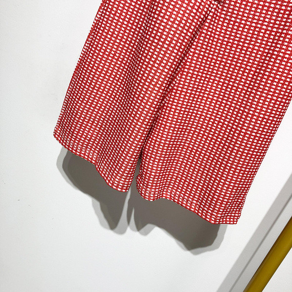 Salopeta dama in carouri cu bretele subtiri