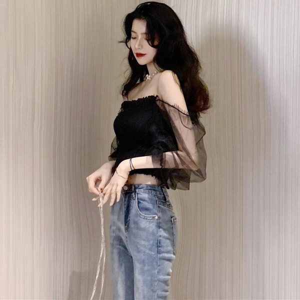 Bluza de dama actuala in alb si negru