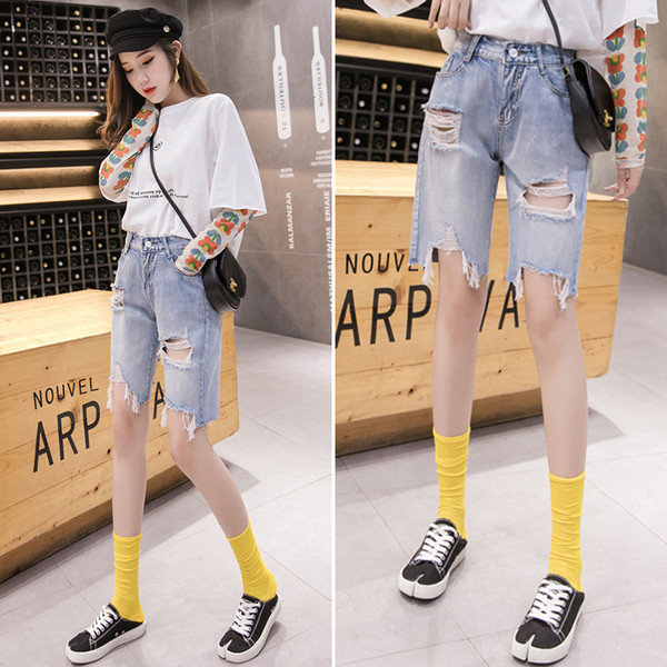 Blugi de dama actuali in culoare deschisa-cu buzunare