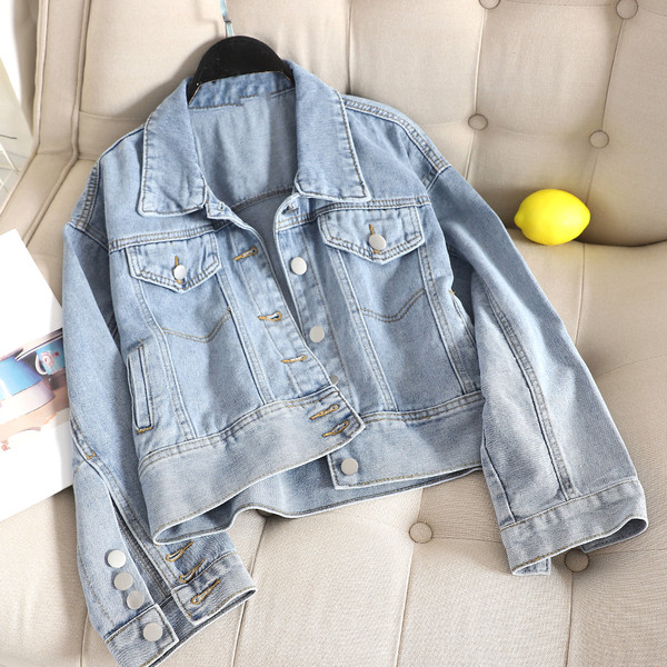 Jachetă casual de damă din denim de culoare deschisă