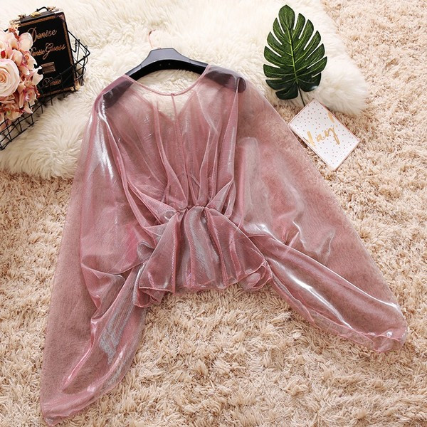 Bluză de damă modernă în trei culori cu decolteu în V