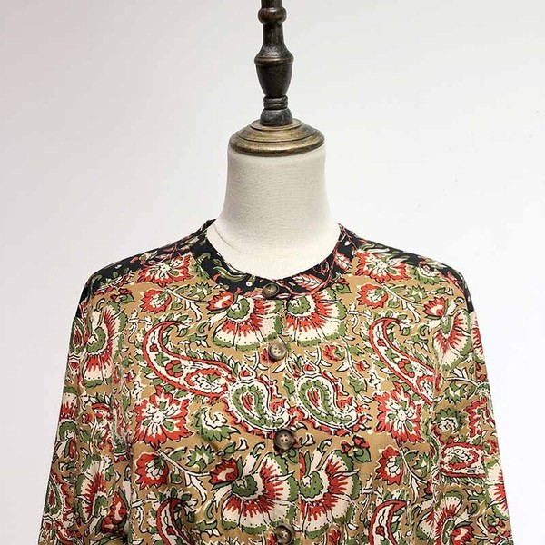 Salopetă lungă cu legături în talie și buzunare