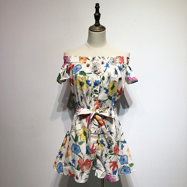 Salopeta scurta de dama cu umerii goi