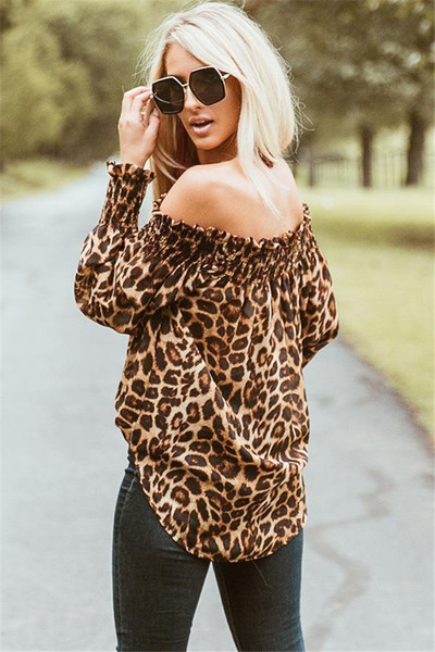 Bluza de dama cu model leopard si umerii goi