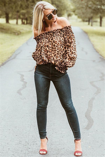 Bluza de dama cu model leopard si umerii goi