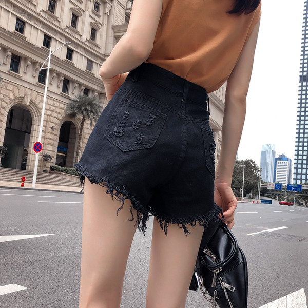 Blugi scurti de dama alb-negru cu talie inalta