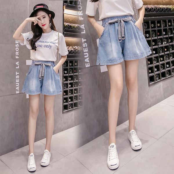 Pantaloni scurți casual dama - model larg