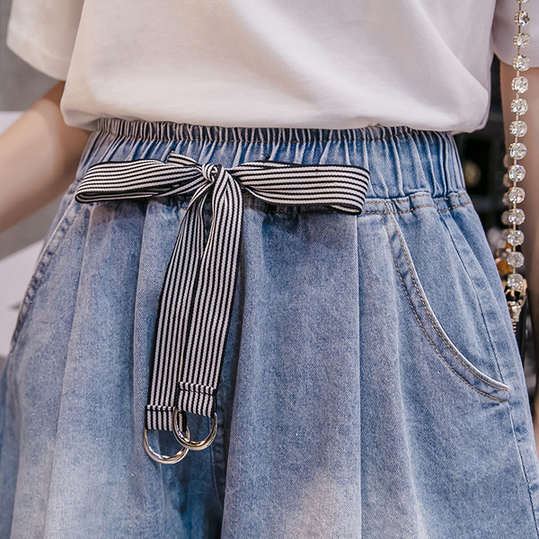 Pantaloni scurți casual dama - model larg