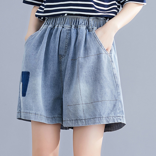 Pantaloni scurți casual de damă cu talie elastică