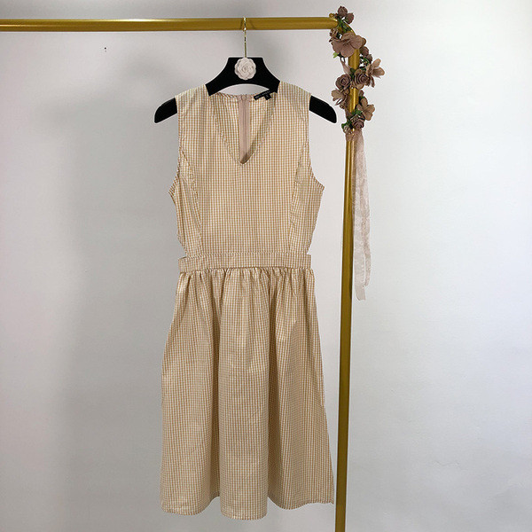 Rochie casual de dama in carouri cu bretele late