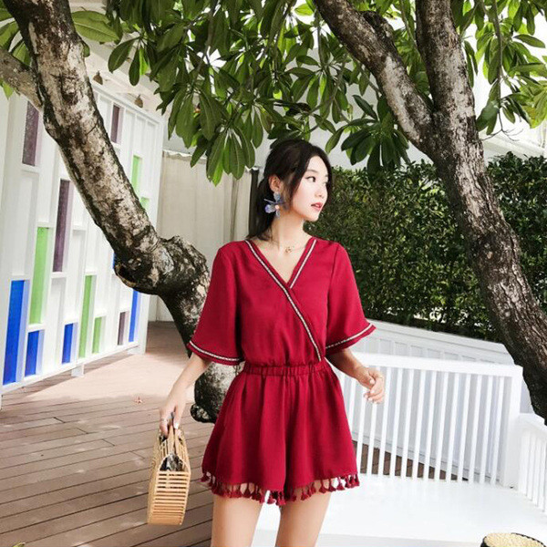 Salopetă scurtă casual de damă în negru și roșu