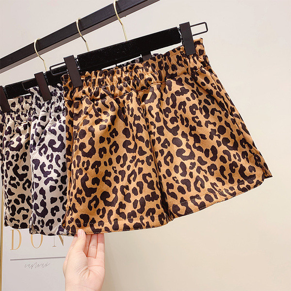 Pantaloni scurti de dama cu elastic si model tigru in mai multe culori