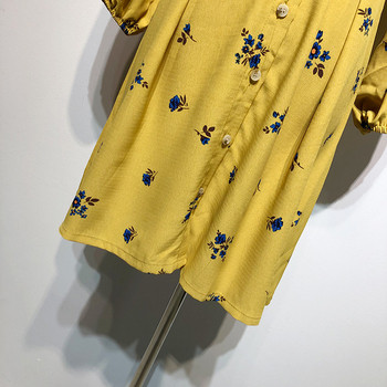 Rochie cu decolteu în V adânc și mâneci lungi