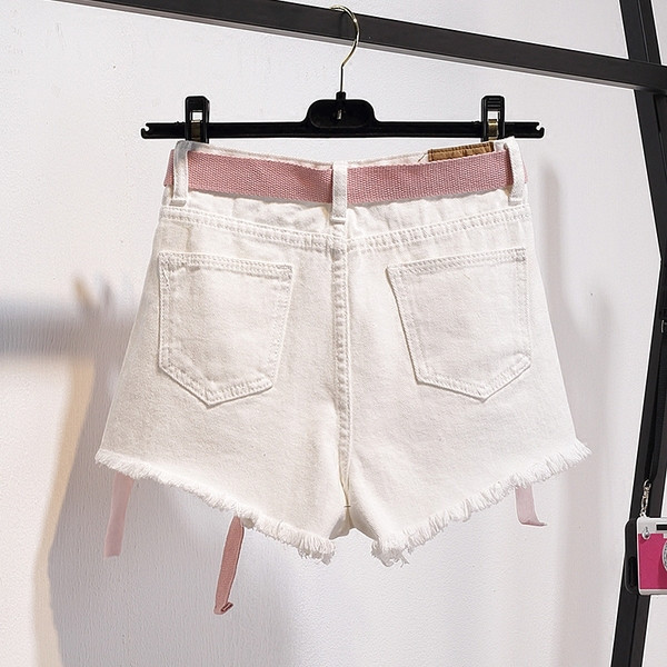 Pantaloni scurți casual de damă în două culori - albastru și alb