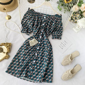 Rochie de dama cu umerii goi si nasturi