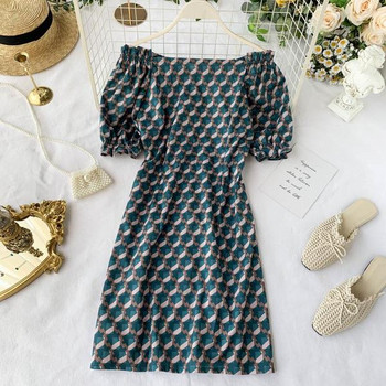 Rochie de dama cu umerii goi si nasturi