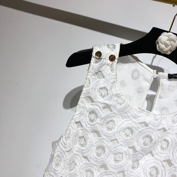 Rochie de dama din dantela cu buzunare si culoare alba