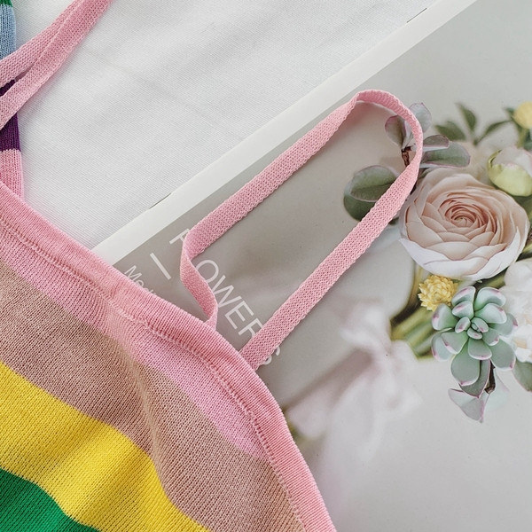 Maieu de damă colorat cu bretele subțiri