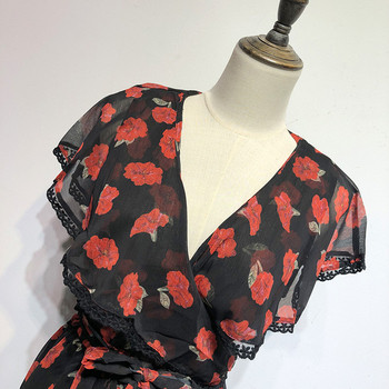 Rochie scurta din tul cu decolteu in V si dantela