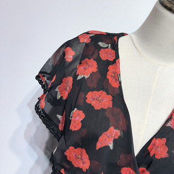 Rochie scurta din tul cu decolteu in V si dantela