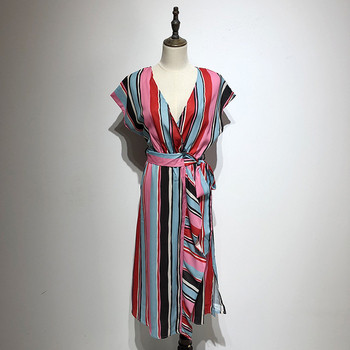 Rochie lungă în dungi cu legături în talie