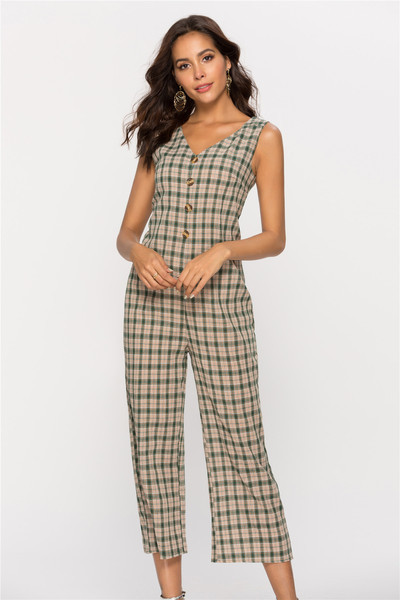 Salopeta de dama in carouri cu nasturi si decolteu in V